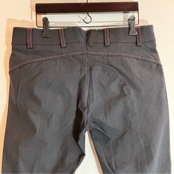 ARIAT SZ 32R 3/4 Length Riding Breeches Zipper Closure Pockets Compression Pants - Picture 11 of 16